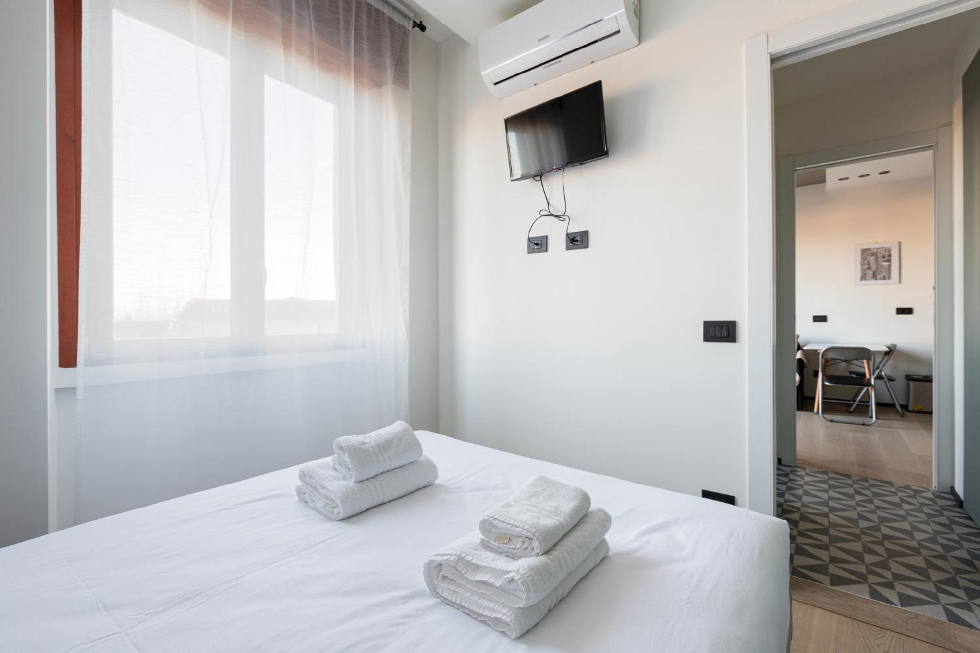Milano Renovated Studio Apts Exterior photo